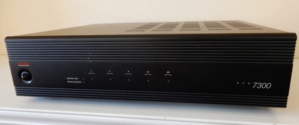 5 channel amplifier Adcom BFA 7300