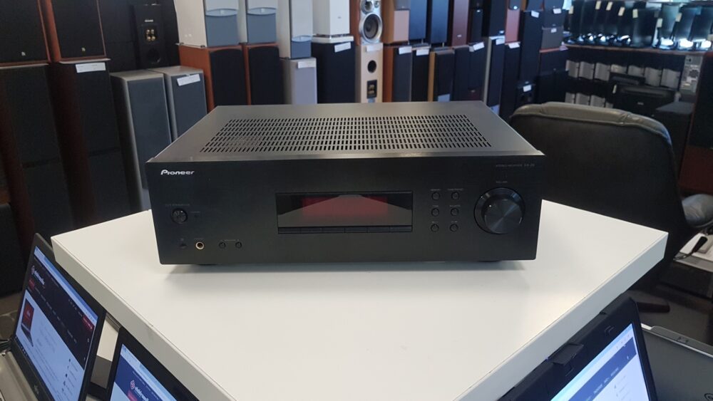 Pioneer SX-20 Stereo Receiver