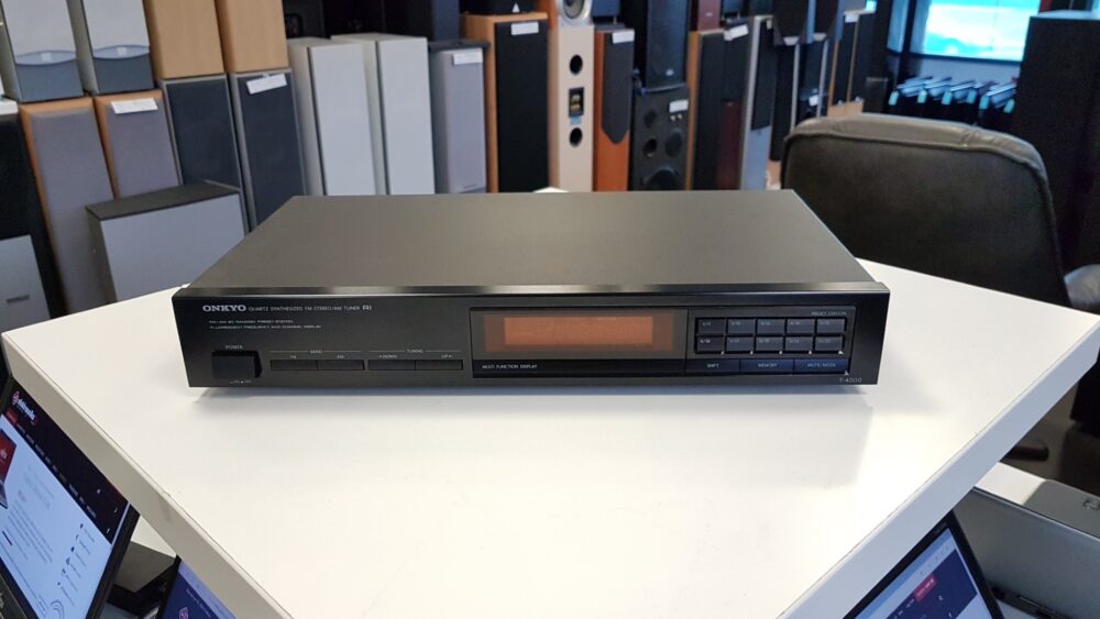 Tuner Onkyo T-4000