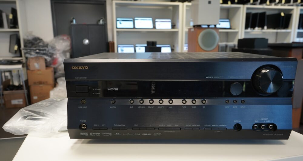 Onkyo TX-SR606 receiver