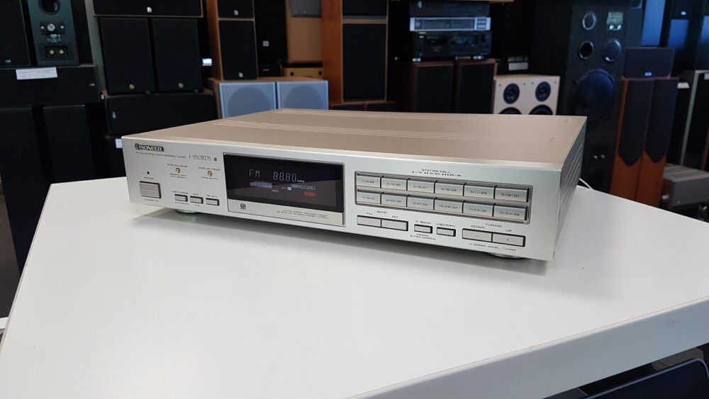 Tuner Pioneer F-550RDS