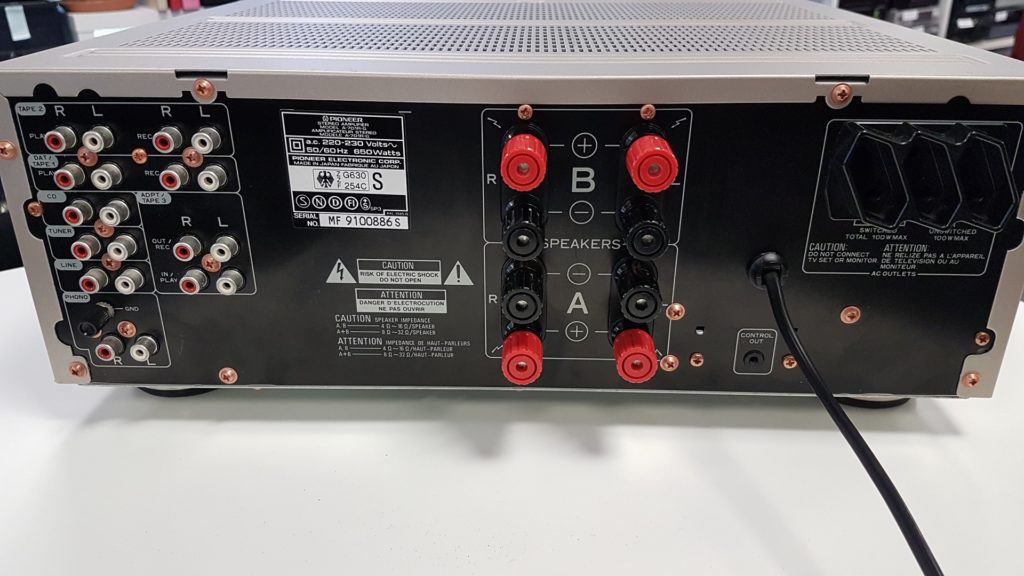 Amplificateur pioneer a 70