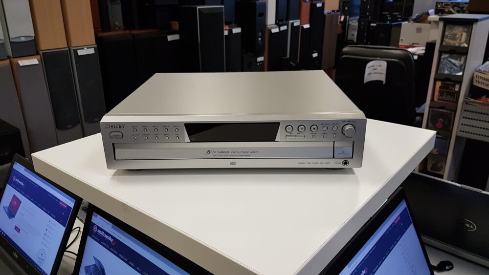 5 CD-player Sony CDP-CE375