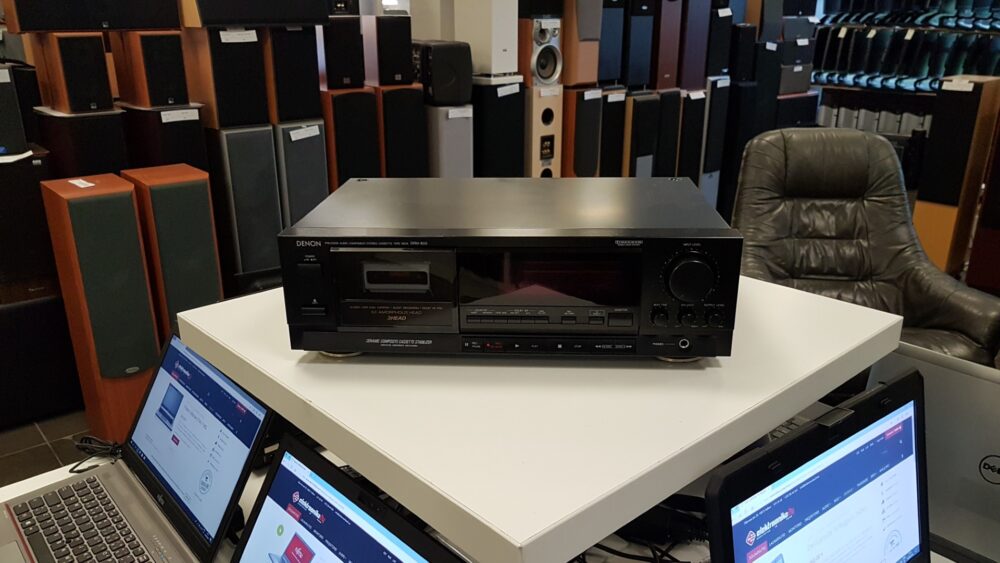 Denon DRM-800 cassette player