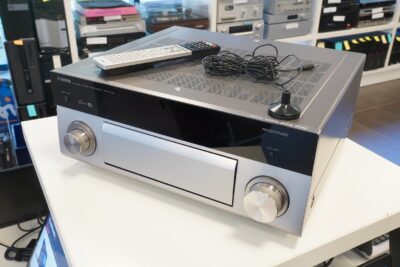 7.2 home cinema receiver Yamaha RX-A1040 Aventage