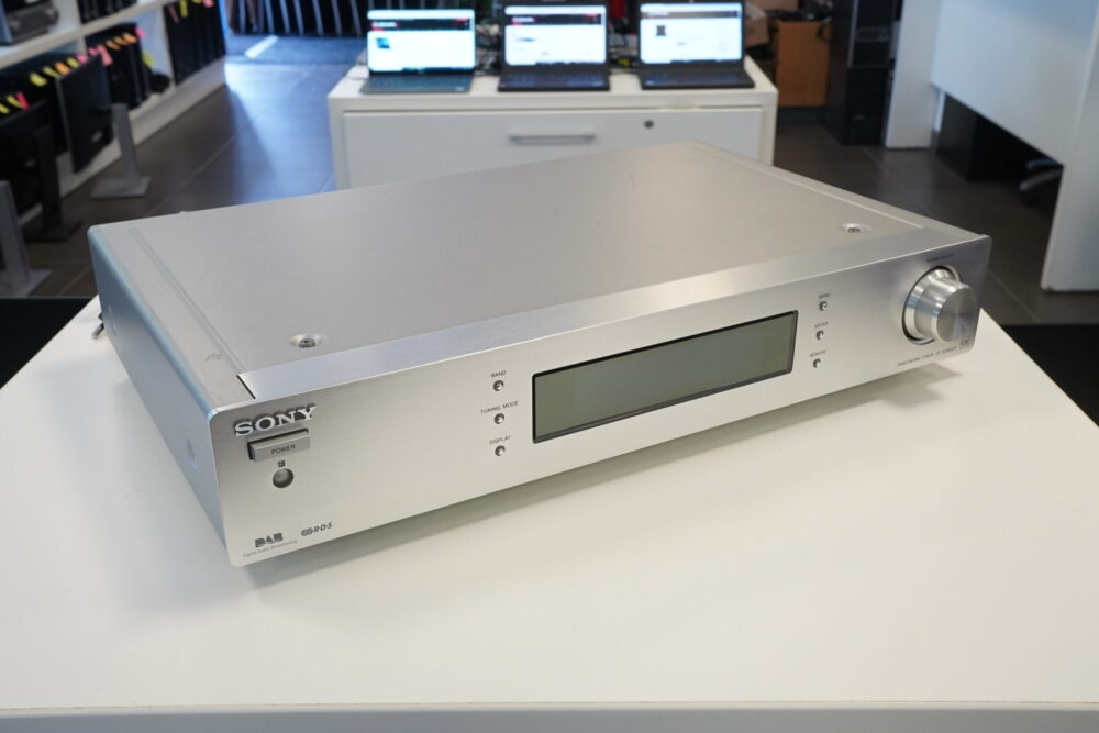 Tuner Sony ST-SDB900