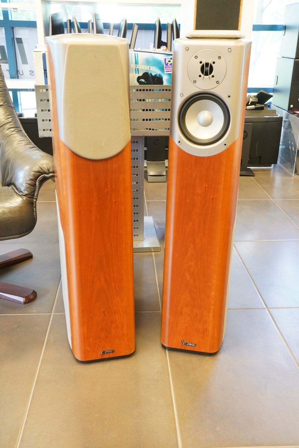 Infinity Kappa 600 floorstanding speakers