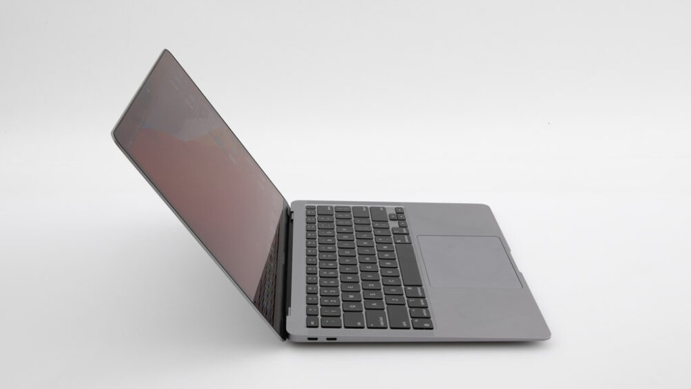 Apple MacBook Air 13-inch, M1, A2337, 2020