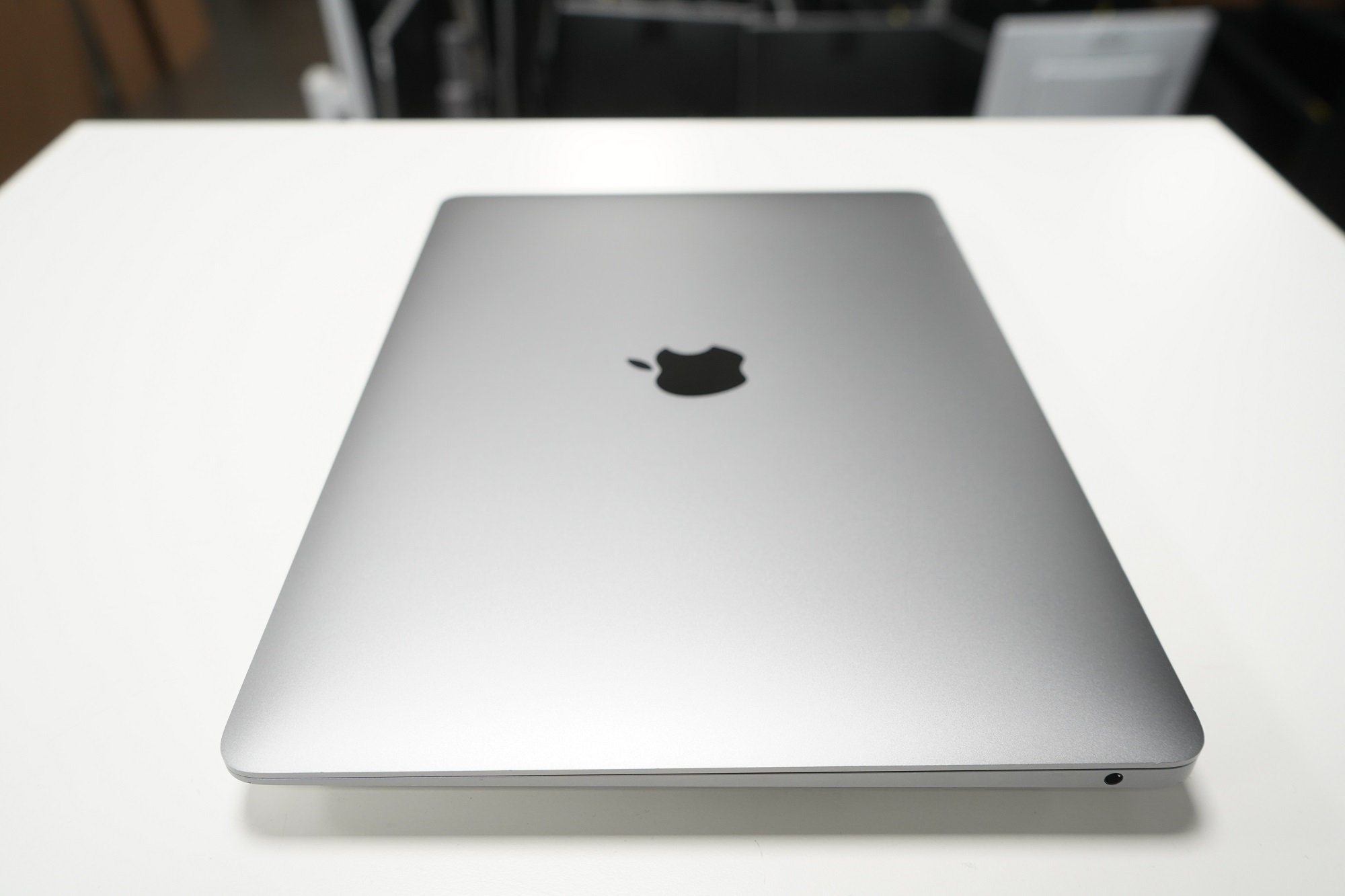 Apple MacBook Air 13-inch, M1, A2337, 2020 - Image 5