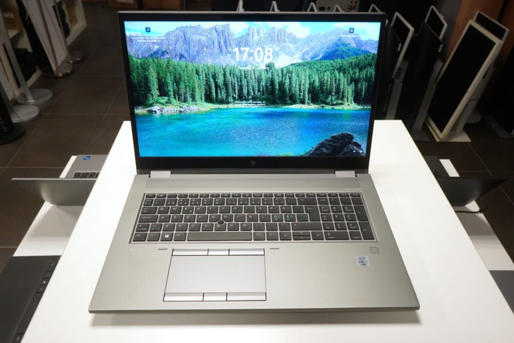 HP ZBook Fury 17 G7, defect