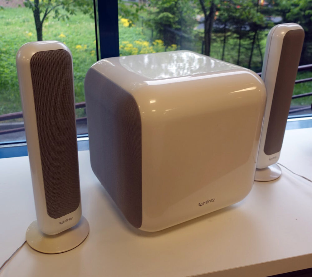 60th style speakers Infinity PHI 21